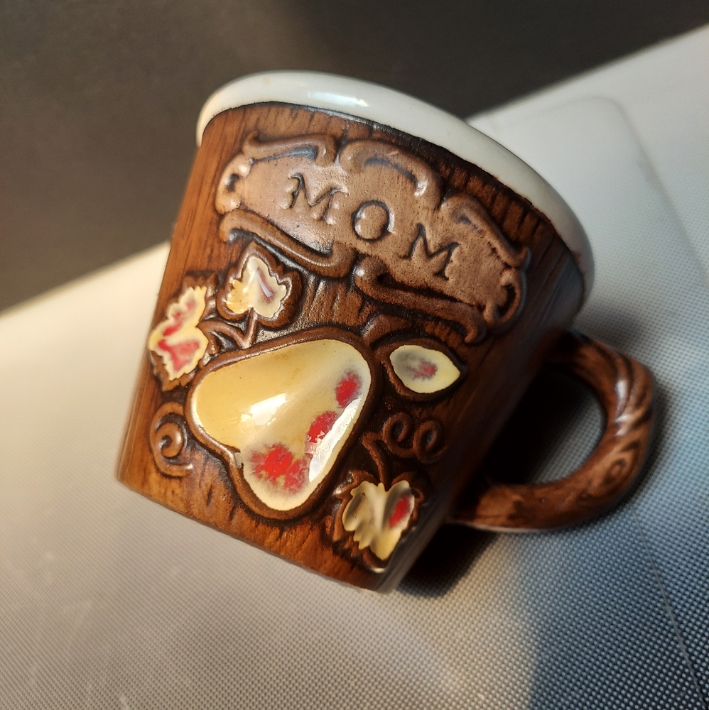Treasure craft mug 70s wood grain apple leaf mom